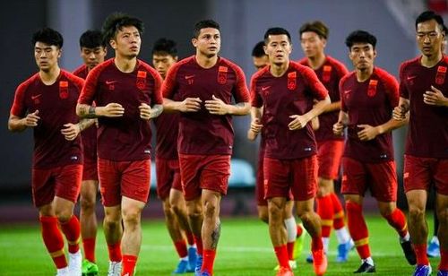 法甲：巴黎圣日耳曼客场4-1洛里昂 领跑积分榜